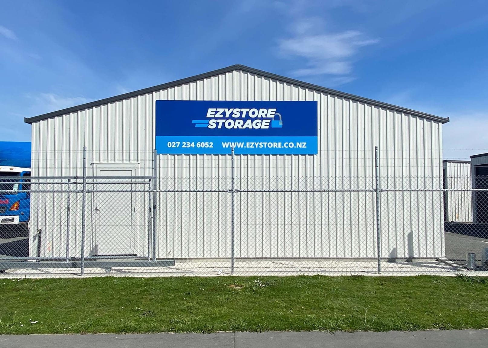 Ezystore Storage signage graphic design by MoMac Christchurch creative agency