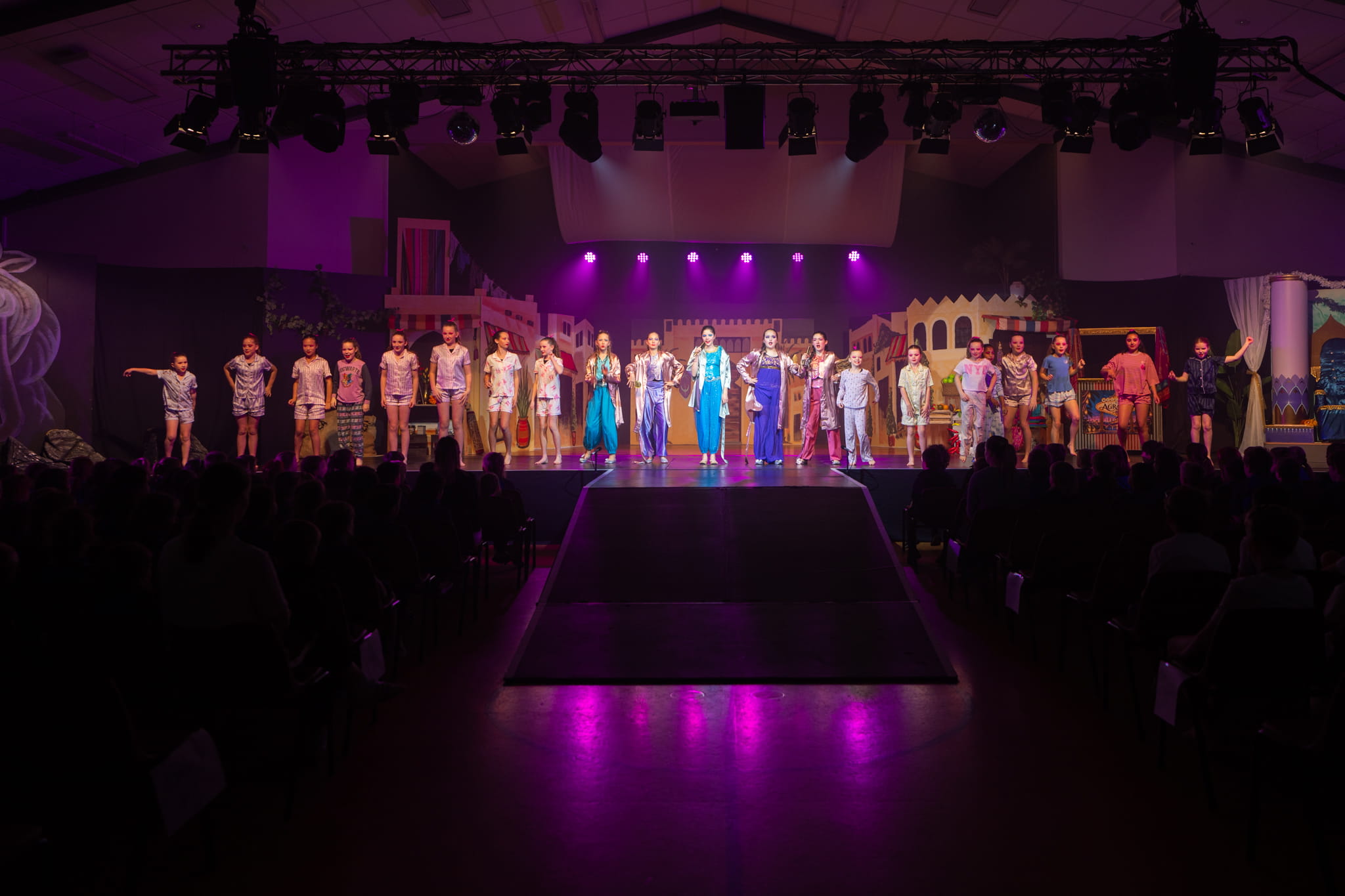 MoMac Supports Tūtira Ashgrove School’s Aladdin Production